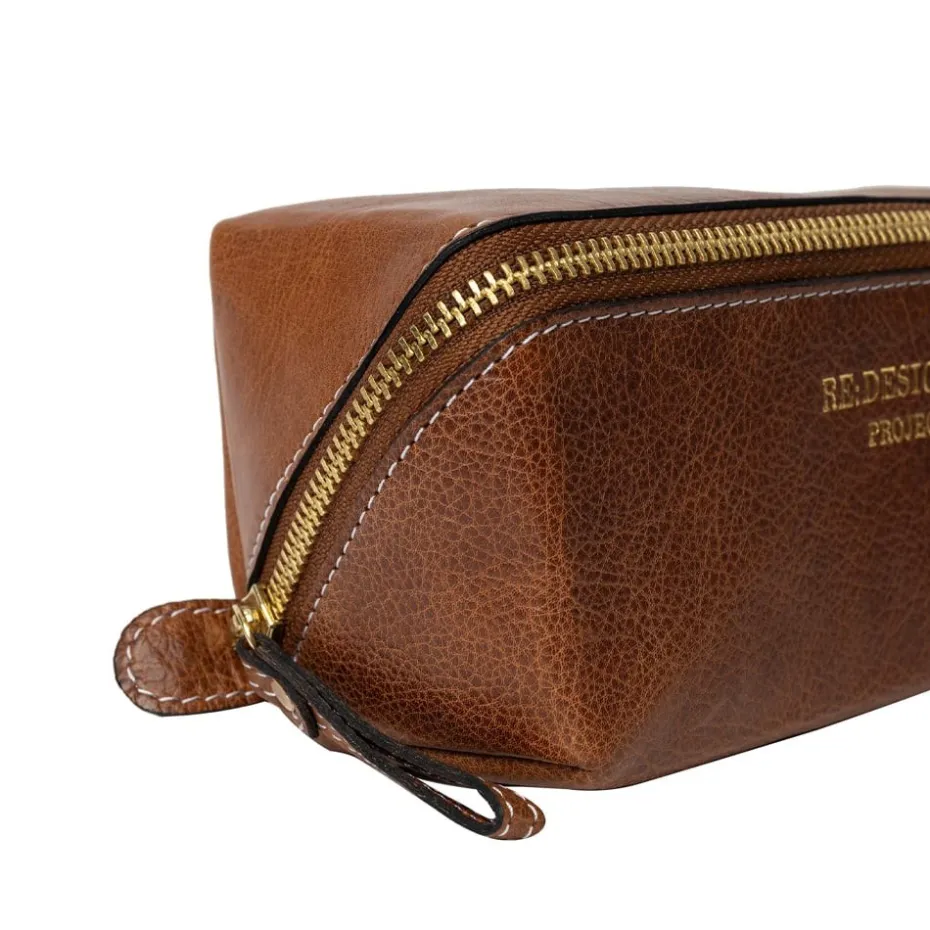 RE:Designed Project 36 Oppbevaring – Walnut/Gold
