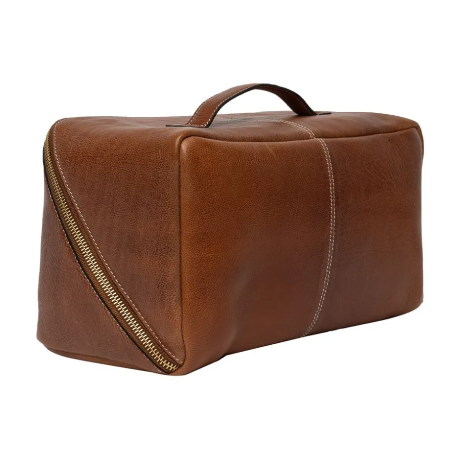 RE:Designed Project 10 Oppbevaring – Walnut/Gold