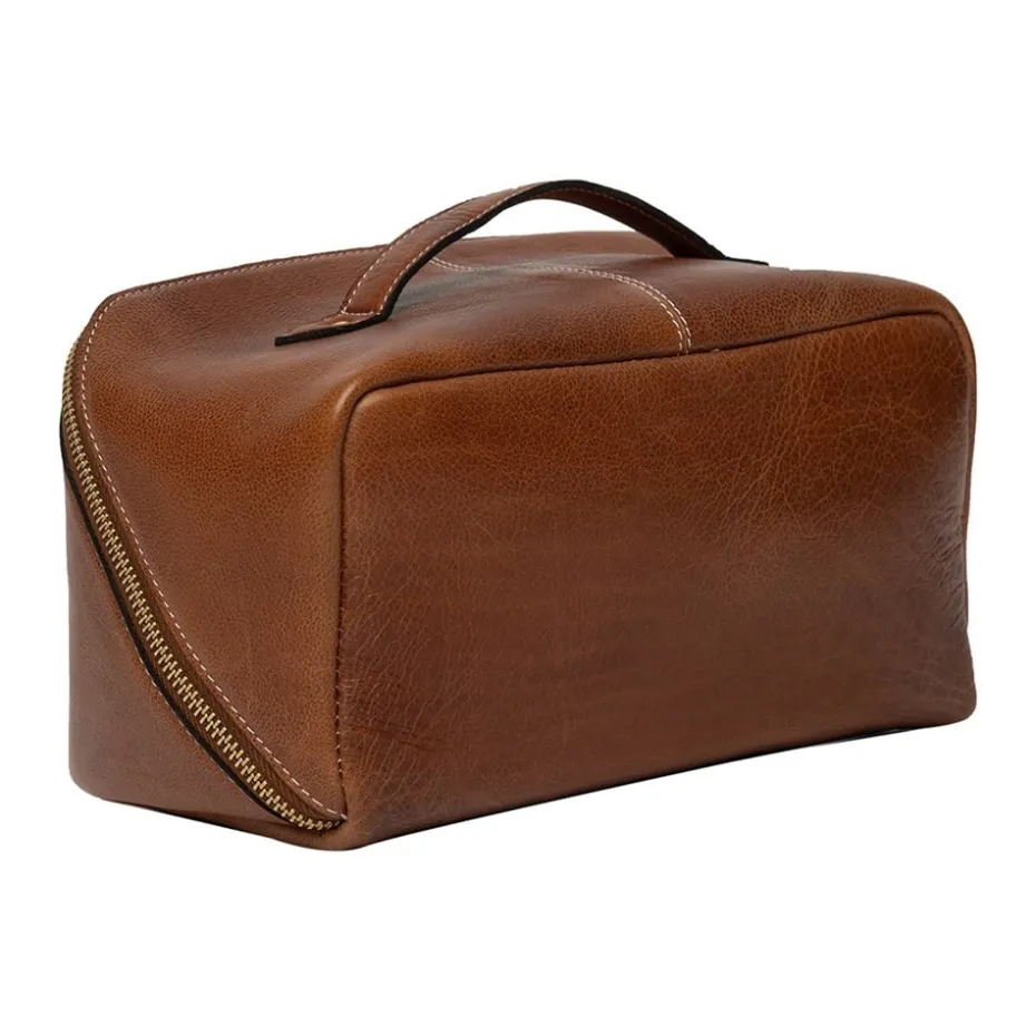 RE:Designed Project 9 Oppbevaring – Walnut/Gold