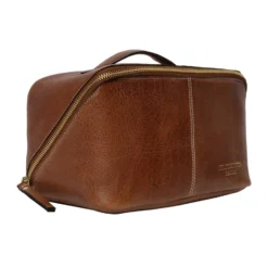 RE:Designed Project 9 Oppbevaring – Walnut/Gold