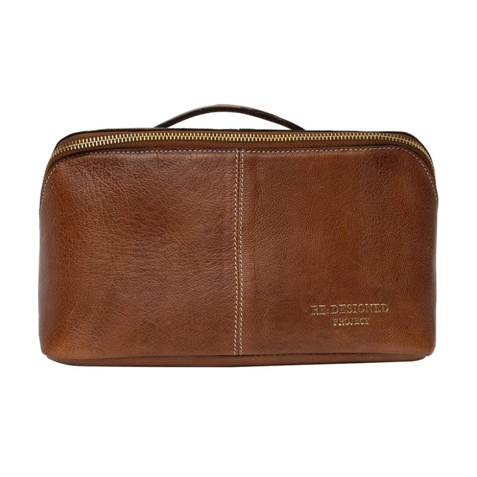 RE:Designed Project 9 Oppbevaring – Walnut/Gold