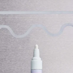 Sakura Paintmarker Medium – #50 White