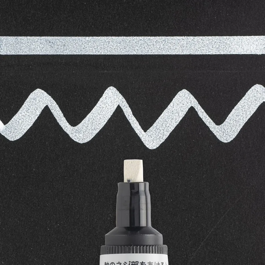 Sakura Pen-Touch Calligrapher – Medium – 50 Hvit